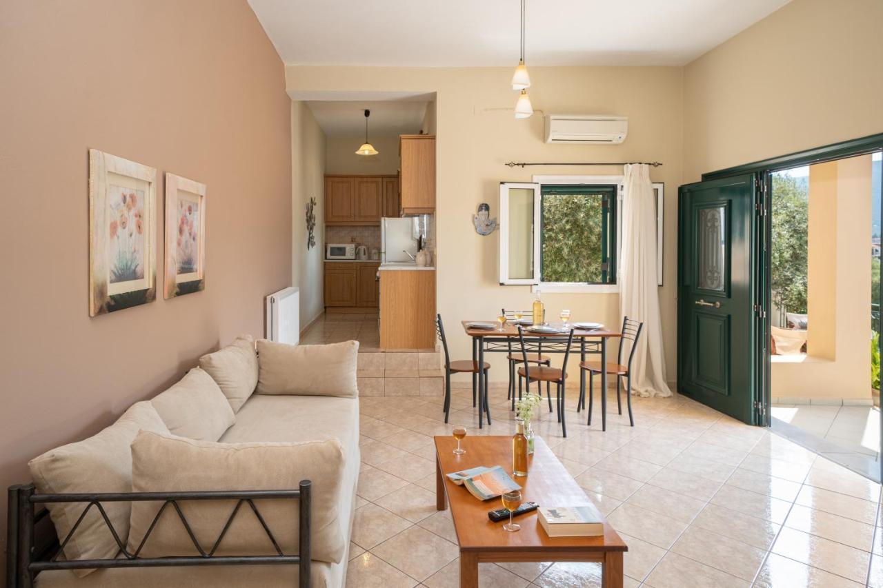 Maria'S Apartments Sami  Chambre photo